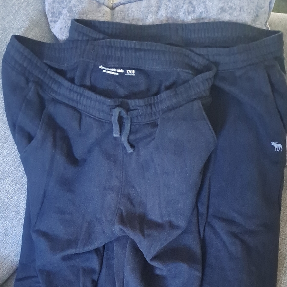 Abercrombie Kids Dark Blue Essential Joggers - Picture 1 of 3